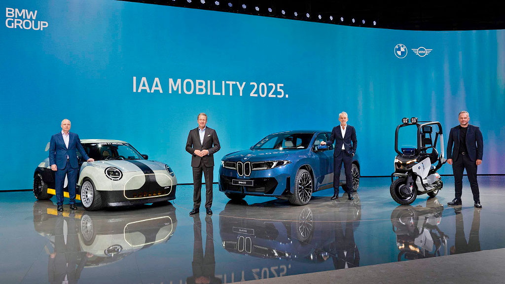IAA Mobility 2025, industria automotriz alemana, autos eléctricos, invasión china automotriz, BMW iX3 Neue Klasse, Mercedes GLC eléctrico, Audi concept car 2025, BYD Hungría, fabricantes chinos en Europa, movilidad eléctrica Alemania