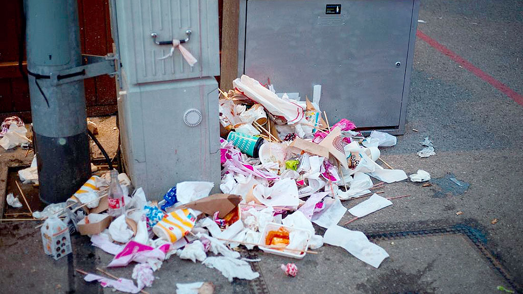 Oktoberfest, Múnich, Theresienwiese, Oktoberfest vecinos, Oktoberfest basura ruido, Theresienwiese Oktoberfest, Oktoberfest Alemania, Wiesn Múnich, Oktoberfest alternativas, Oktoberfest impacto en Múnich