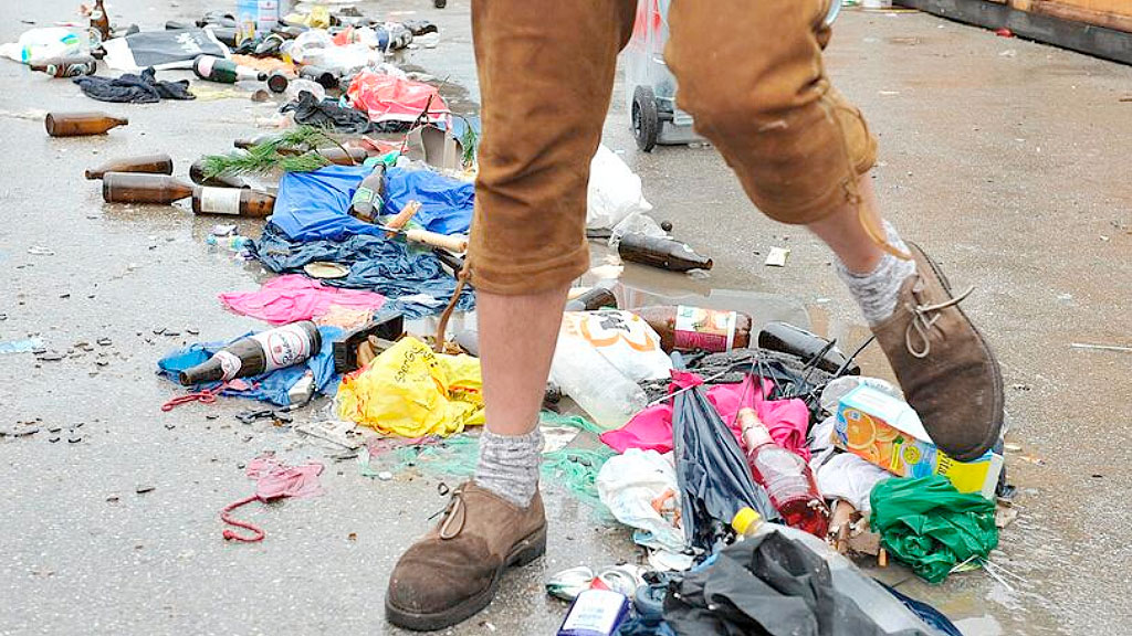 Oktoberfest, Múnich, Theresienwiese, Oktoberfest vecinos, Oktoberfest basura ruido, Theresienwiese Oktoberfest, Oktoberfest Alemania, Wiesn Múnich, Oktoberfest alternativas, Oktoberfest impacto en Múnich