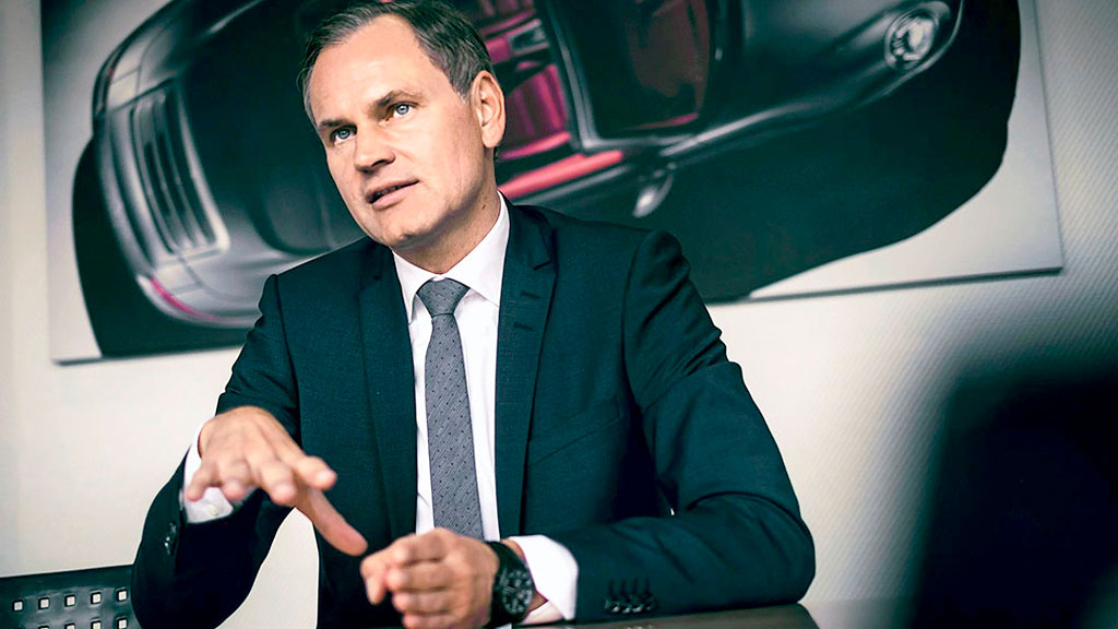 Porsche, motor a combustión, electrificación, Porsche 718 Boxster, Porsche Cayman, Porsche motores a combustión, Porsche autos eléctricos, Porsche estrategia eléctrica, deportivos Porsche, Porsche 2026, Porsche Oliver Blume, Porsche Alemania