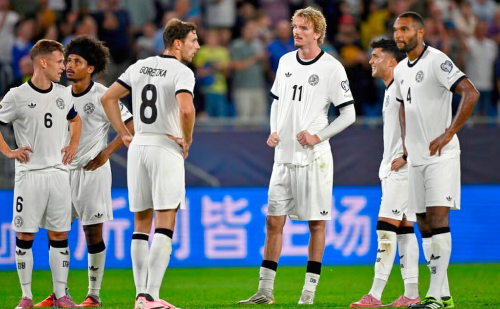 Selección de Alemania, Antonio Rüdiger, Mundial 2026, derrota Alemania Eslovaquia, Nagelsmann selección alemana, críticas Rüdiger Real Madrid, Mundial 2026 clasificación, encuesta Bild Rüdiger, fútbol alemán crisis, Bratislava Alemania 2-0, prensa internacional Alemania, Rüdiger polémica selección