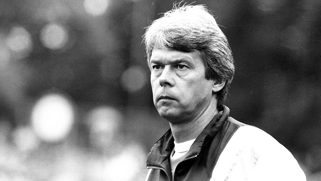 Jürgen Sparwasser, República Democrática Alemana, fútbol alemán, Jürgen Sparwasser, Fuga deportistas RDA, Alemania reunificada 1989, Partido RDA RFA 1974, Fútbol y Guerra Fría, FC Magdeburg, Flucht Jürgen Sparwasser