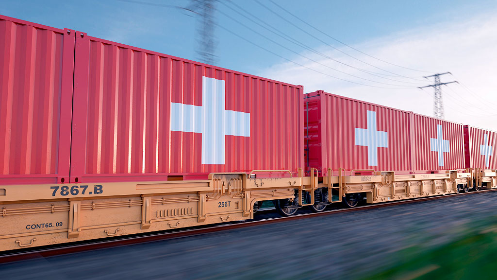 Donald Trump, Exportaciones suizas, Aranceles Estados Unidos, impacto económico Suiza Estados Unidos, relojes suizos exportaciones, chocolate suizo aranceles, farmacéuticas suizas Estados Unidos, Karin Keller-Sutter, Federación Relojera Suiza, Roger Wehrli Chocosuisse, Roche Novartis Suiza, economía suiza 2025, Banco Nacional Suizo, proteccionismo Trump, relaciones comerciales Suiza EE. UU., caída de exportaciones suizas, crisis del comercio internacional