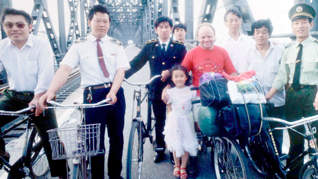 Heinz Stücke, bicicleta, Hövelhof, cicloturismo, viajes alrededor del mundo, 648.000 km en bicicleta, cicloturismo extremo, viajes alrededor del mundo en bici, museo Heinz Stücke, documental «El hombre que quería verlo todo», archivo fotográfico de viaje, Hövelhof viajero legendario