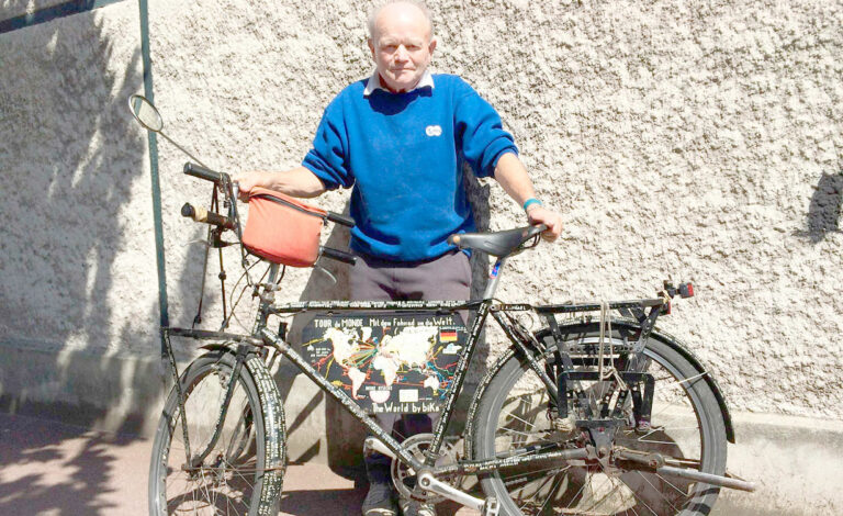 Heinz Stücke, bicicleta, Hövelhof, cicloturismo, viajes alrededor del mundo, 648.000 km en bicicleta, cicloturismo extremo, viajes alrededor del mundo en bici, museo Heinz Stücke, documental «El hombre que quería verlo todo», archivo fotográfico de viaje, Hövelhof viajero legendario