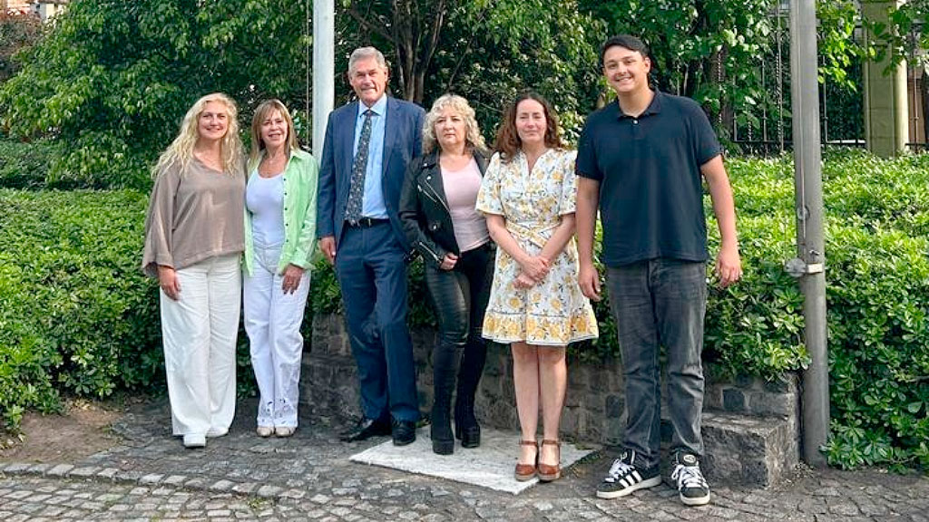 cooperación bilateral, Hospital de Quilmes, Embajada de Alemania, subsidio hospitalario, quirófano modernizado, salud pública Argentina, comunidad germano-argentina, Sandra Torres MyS Ingeniería, Cámara de Comercio Alemana, equipamiento médico moderno