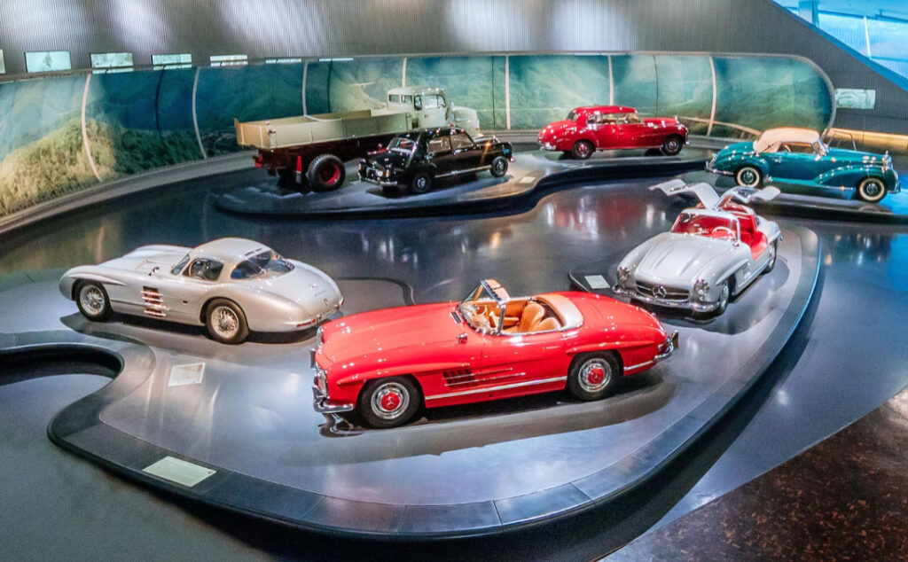Museo Mercedes-Benz, colectivo, La Perlita, Argentina