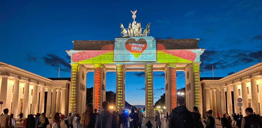 wiedervereinigte Deutschland, AfD, Ost und West, Deutsche Einheit, Rechtspopulismus, Deutschland 35 Jahre Einheit, gesellschaftliche Spaltung Deutschland, AfD Wahlergebnisse, politische Normalität Deutschland, Ost-West Unterschiede, Prof. Dr. Karl-Heinz Paqué