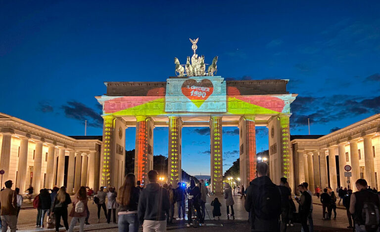 wiedervereinigte Deutschland, AfD, Ost und West, Deutsche Einheit, Rechtspopulismus, Deutschland 35 Jahre Einheit, gesellschaftliche Spaltung Deutschland, AfD Wahlergebnisse, politische Normalität Deutschland, Ost-West Unterschiede, Prof. Dr. Karl-Heinz Paqué