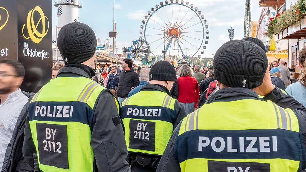 Oktoberfest 2025, Múnich, Theresienwiese, Christian Scharpf Oktoberfest, delitos Oktoberfest, intoxicaciones por alcohol Múnich, amenaza de bomba Oktoberfest, récord de calor Múnich, seguridad en eventos masivos, visitantes Oktoberfest