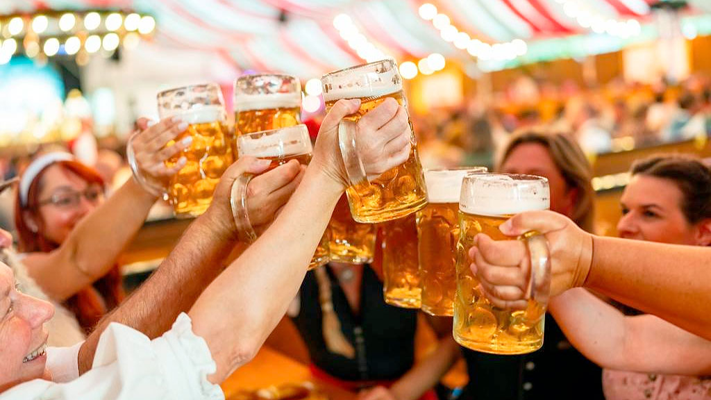 Oktoberfest 2025, Múnich, Theresienwiese, Christian Scharpf Oktoberfest, delitos Oktoberfest, intoxicaciones por alcohol Múnich, amenaza de bomba Oktoberfest, récord de calor Múnich, seguridad en eventos masivos, visitantes Oktoberfest