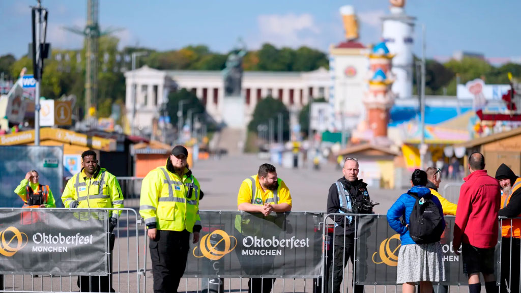 Oktoberfest, Múnich, explosión, amenaza de bomba, operativo policial Alemania, incendio Lerchenau, sospechoso Starnberg, Dieter Reiter, seguridad en eventos masivos, explosivos en Múnich, cierre Oktoberfest 2024 (ajustar el año según corresponda), policía de Múnich