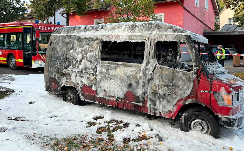 Oktoberfest, Múnich, explosión, amenaza de bomba, operativo policial Alemania, incendio Lerchenau, sospechoso Starnberg, Dieter Reiter, seguridad en eventos masivos, explosivos en Múnich, cierre Oktoberfest 2024 (ajustar el año según corresponda), policía de Múnich