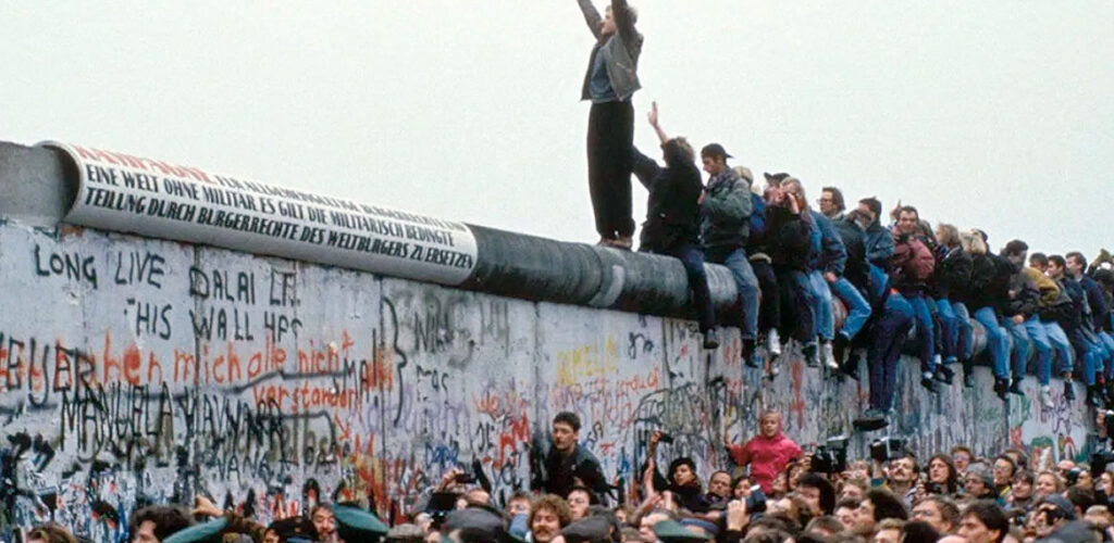 Tag der Deutschen Einheit, Deutschland, Kalter Krieg Erinnerungen, EU-Mercosur-Abkommen, deutsch-argentinische Beziehungen, Betina Pasquali de Fonseca, deutsche Einwanderung Argentinien