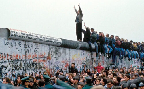 Tag der Deutschen Einheit, Deutschland, Kalter Krieg Erinnerungen, EU-Mercosur-Abkommen, deutsch-argentinische Beziehungen, Betina Pasquali de Fonseca, deutsche Einwanderung Argentinien