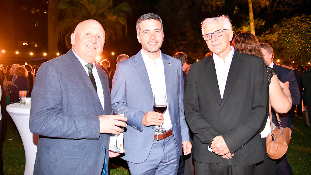 Embajada de Alemania, Dieter Lamlé, 200 años de inmigración alemana en la Argentina, reunificación alemana, comunidad alemana en Argentina, 35 años reunificación, 200 años inmigración, Dieter Lamlé, Muro de Berlín, galería de fotos evento diplomático