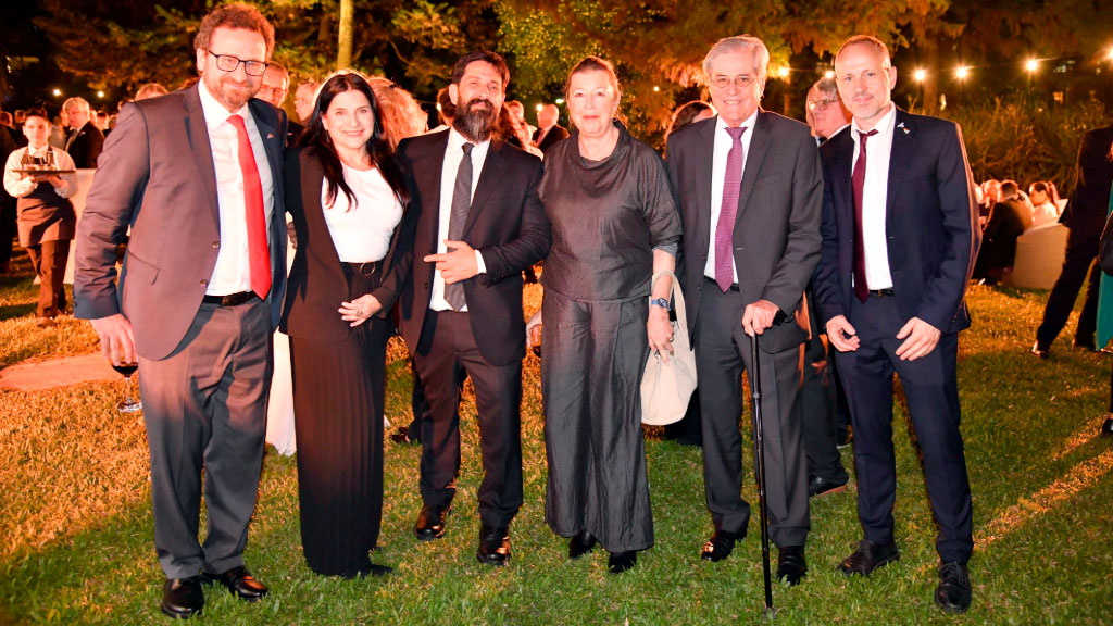 Embajada de Alemania, Dieter Lamlé, 200 años de inmigración alemana en la Argentina, reunificación alemana, comunidad alemana en Argentina, 35 años reunificación, 200 años inmigración, Dieter Lamlé, Muro de Berlín, galería de fotos evento diplomático