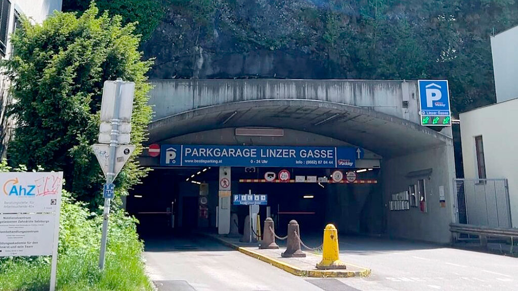 Wolfgang Porsche, túnel privado, Salzburgo, villa Paschinger Schlössl, Stefan Zweig, patrimonio Salzburgo, privilegios multimillonarios, polémica en Austria, monte Kapuzinerberg, construcción túnel privado, crítica social urbanismo