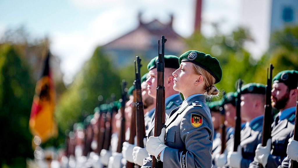 drones kamikaze, inversiones militares, Alemania, Bundeswehr, municiones merodeadoras, ejército alemán, defensa Alemania, loitering munitions, Rheinmetall, Stark Defense, HX-2 Helsing, drones militares Alemania