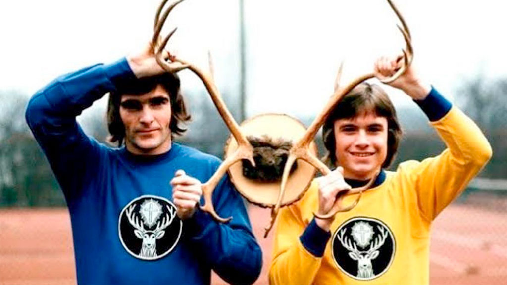 Jägermeister, Eintracht Braunschweig, patrocinio comercial, primer sponsor fútbol, patrocinio camisetas fútbol, Estudiantes de Caseros sponsor, historia patrocinio deportivo, publicidad fútbol alemán, sponsors fútbol argentino, Bundesliga 1973, comercialización fútbol, camisetas patrocinadas historia