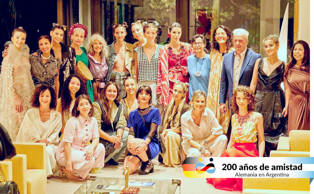 Jardín de Alas, 200 años de amistad Argentino-Alemana, sustentable, Slow Fashion Walk, moda sustentable Alemania Argentina, ViiP Design Berlín, comunidad creativa internacional, desfile sustentable Buenos Aires, diseño consciente, Garden of Wings, pasarela ecológica, Embajada de Alemania Argentina