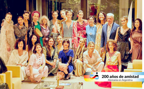 Jardín de Alas, 200 años de amistad Argentino-Alemana, sustentable, Slow Fashion Walk, moda sustentable Alemania Argentina, ViiP Design Berlín, comunidad creativa internacional, desfile sustentable Buenos Aires, diseño consciente, Garden of Wings, pasarela ecológica, Embajada de Alemania Argentina
