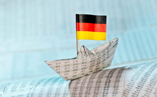 Alemania, Mohamed Moutii, Estado de bienestar, peor rendimiento económico, crisis económica, estancamiento Alemania, industria automotriz alemana, welfare state Alemania, deuda pública Alemania, costos laborales Alemania, Friedrich Merz, gasto social alemán, competitividad Alemania, recesión Alemania, modelo social europeo