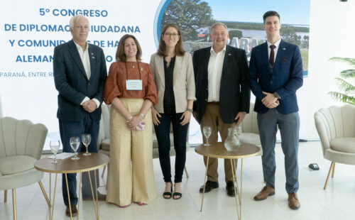 Stiftung Verbundenheit, FAAG, Rogelio Frigerio, Congreso Diplomacia Ciudadana, comunidad germano-argentina, relaciones argentino-alemanas, Paraná Entre Ríos, bicentenario amistad Alemania Argentina, Embajada Alemania Argentina, #JungesNetzwerk, asociaciones culturales argentino-alemanas