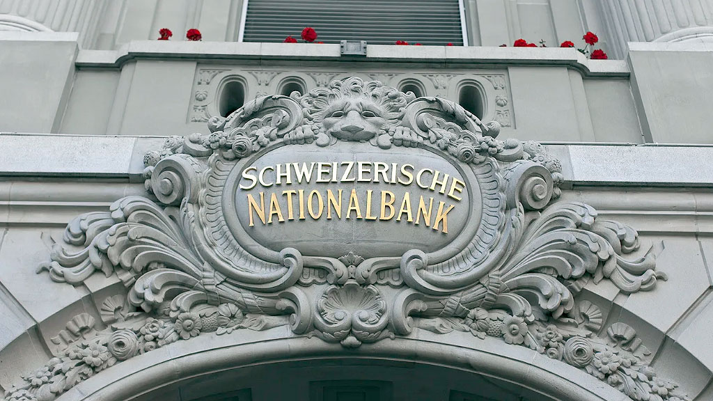 economía suiza, inflación, Banco Nacional Suizo, deflación Suiza, franco suizo, tasa de interés Suiza, economía suiza 2025, política monetaria Suiza, exportaciones suizas, riesgos financieros Suiza, estabilidad económica global