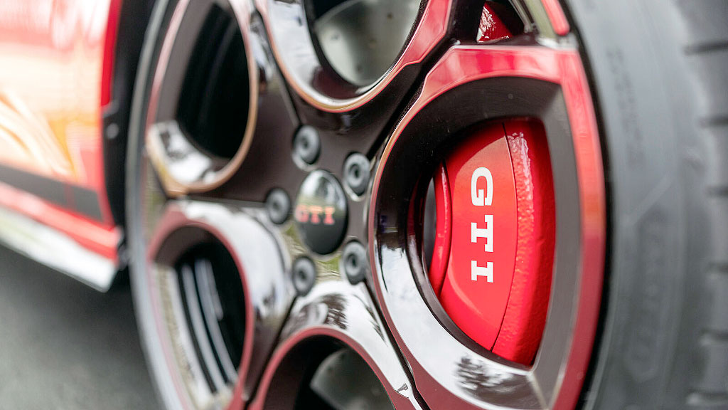 Volkswagen, Golf GTI 50 Aniversario, edición especial, auto deportivo alemán, GTI más potente, Golf GTI Nürburgring, Volkswagen edición aniversario, Golf GTI Performance, GTI 2026, Golf GTI características