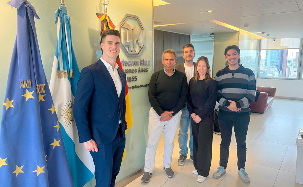 Stiftung Verbundenheit, comunidad germano-argentina, América Latina, encuentros institucionales alemanes Buenos Aires, FAAG, AHK, JungesNetzwerk, diplomacia ciudadana, Club Alemán Buenos Aires, proyectos solidarios Alemania Argentina