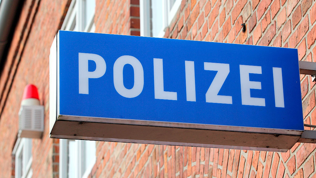 Alemania, Stefanie Hubig, Bundeskriminalamt, violencia contra policías Alemania, reforma penal alemana 2025, agresiones fuerzas seguridad Alemania, Alexander Dobrindt interior, penas mínimas prisión Alemania, ataques bomberos rescatistas, estadísticas criminalidad Alemania, protección efectivos emergencia, Bundeskriminalamt datos violencia, legislación penal Alemania, seguridad pública alemana