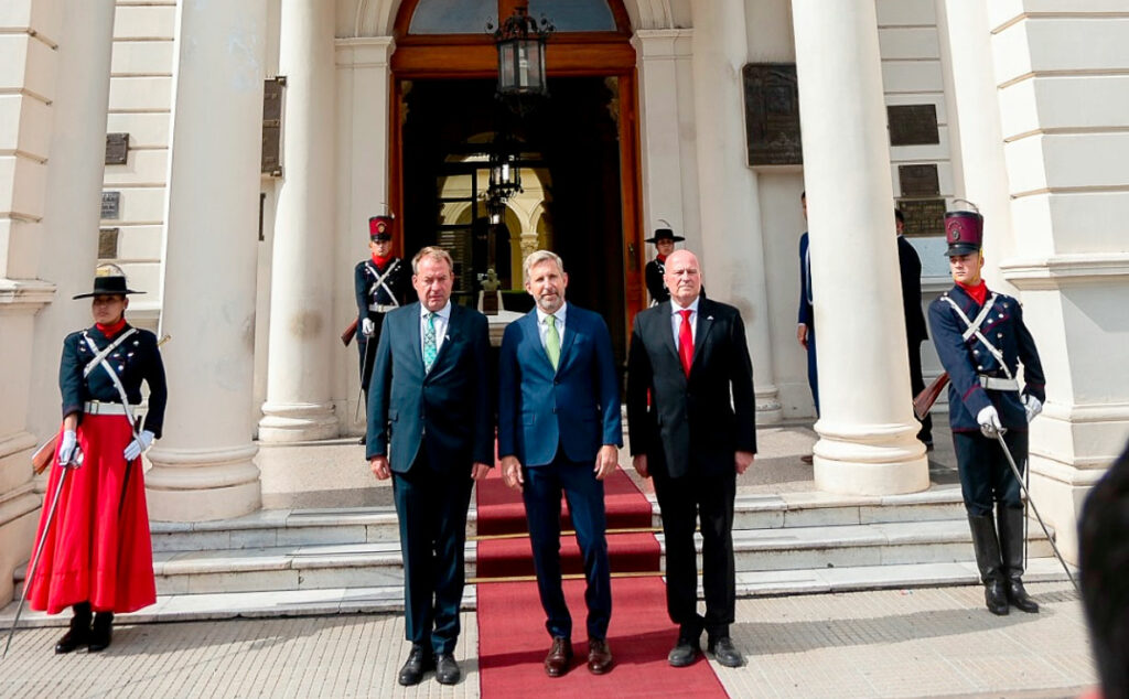 Stiftung Verbundenheit, Baviera, Entre Ríos, cooperación Alemania Argentina, Rogelio Frigerio, embajador alemán Argentina, FAAG, relaciones bilaterales, comunidad alemana Argentina, Hartmut Koschyk