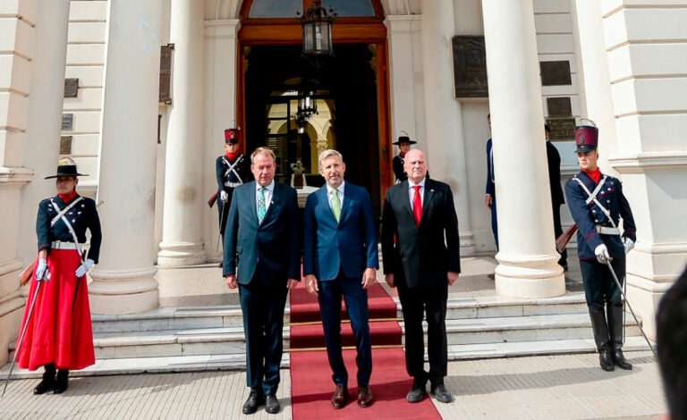 Stiftung Verbundenheit, Baviera, Entre Ríos, cooperación Alemania Argentina, Rogelio Frigerio, embajador alemán Argentina, FAAG, relaciones bilaterales, comunidad alemana Argentina, Hartmut Koschyk