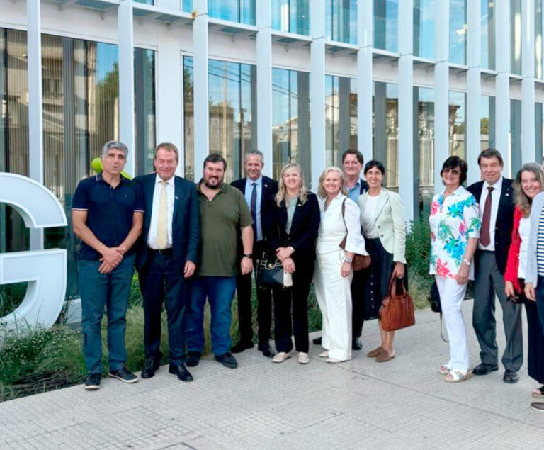 Dieter Lamlé, Tandil, 200 años amistad argentino-alemana, Victoria Von Neufforge, FAAG Argentina, Raíces Alemanas Tandil, Parque Industrial Tandil, Congregación Evangélica Alemana, Clúster Tecnológico Tandil, Empresarios alemanes Argentina