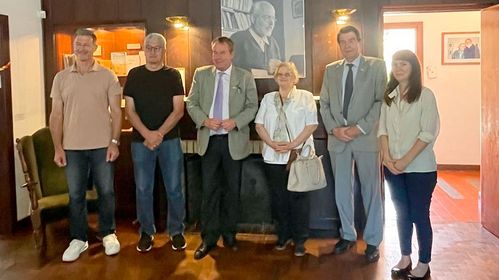 Dieter Lamlé, Villa Gesell, Carlos Idaho Gesell, embajador Alemania Argentina, Sociedad Alemana Villa Gesell, 200 años amistad Alemania Argentina, colonias alemanas Buenos Aires, inmigración alemana Argentina, familias pioneras alemanas, Chalet Don Carlos, Argentinisches Tageblatt, Olavarría, Tandil