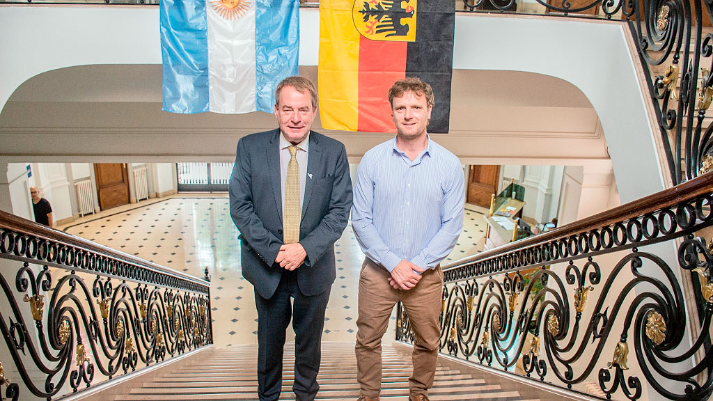 Dieter Lamlé, Alemanes del Volga, Colonias Alemanes del Volga, Colonia Hinojo, Colonia San Miguel, Colonia Nievas, Comunidad germano-argentina, 200 años de amistad Alemania Argentina, Argentinisches Tageblatt, Municipio de Olavarría, Inmigración alemana en Argentina, Volga alemán, Federación de Asociaciones Argentino-Germanas (FAAG), Historia alemana en Buenos Aires y Provincia, Visita diplomática Alemania Argentina