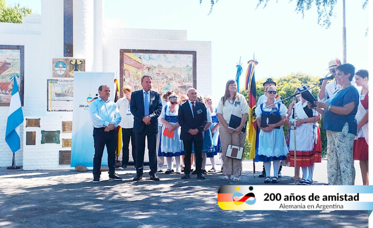 Dieter Lamlé, Alemanes del Volga, Colonias Alemanes del Volga, Colonia Hinojo, Colonia San Miguel, Colonia Nievas, Comunidad germano-argentina, 200 años de amistad Alemania Argentina, Argentinisches Tageblatt, Municipio de Olavarría, Inmigración alemana en Argentina, Volga alemán, Federación de Asociaciones Argentino-Germanas (FAAG), Historia alemana en Buenos Aires y Provincia, Visita diplomática Alemania Argentina