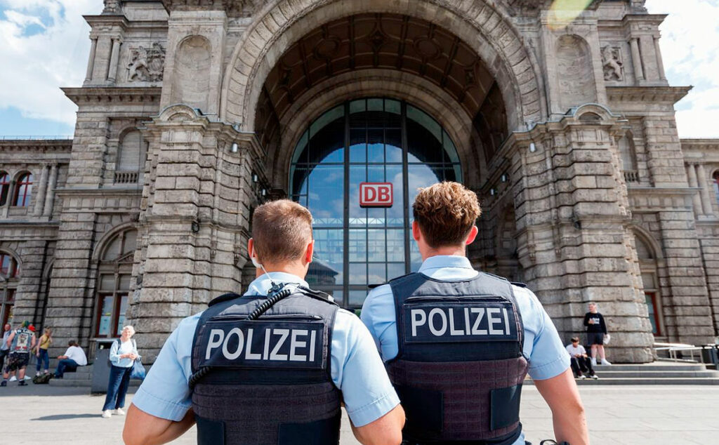 Núremberg, estación central, Alemania, Helen Townson, Policía Federal, Videovigilancia, estación Núremberg seguridad, delitos violentos Alemania, Helen Townson Policía Federal, videovigilancia estaciones Alemania, zonas prohibición alcohol, trabajadores sociales estaciones, personas sin hogar Núremberg, Mudra drogodependientes, bahnhof Núremberg, seguridad transporte público Alemania