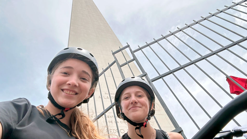 PASCH Radlrallye, Goethe-Institut, Buenos Aires, recorrido bicicleta huellas alemanas, Goethe-Institut Buenos Aires actividades, 200 años inmigración alemana Argentina, cultura alemana Buenos Aires, estudiantes alemán Buenos Aires, patrimonio alemán Argentina, Embajada Alemania Argentina eventos, comunidad germanohablante Buenos Aires, CEABA Iglesia Evangélica Alemana, MUNTREF Museo Inmigración