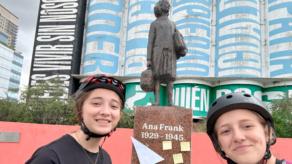 PASCH Radlrallye, Goethe-Institut, Buenos Aires, recorrido bicicleta huellas alemanas, Goethe-Institut Buenos Aires actividades, 200 años inmigración alemana Argentina, cultura alemana Buenos Aires, estudiantes alemán Buenos Aires, patrimonio alemán Argentina, Embajada Alemania Argentina eventos, comunidad germanohablante Buenos Aires, CEABA Iglesia Evangélica Alemana, MUNTREF Museo Inmigración