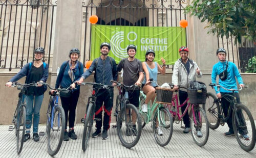 PASCH Radlrallye, Goethe-Institut, Buenos Aires, recorrido bicicleta huellas alemanas, Goethe-Institut Buenos Aires actividades, 200 años inmigración alemana Argentina, cultura alemana Buenos Aires, estudiantes alemán Buenos Aires, patrimonio alemán Argentina, Embajada Alemania Argentina eventos, comunidad germanohablante Buenos Aires, CEABA Iglesia Evangélica Alemana, MUNTREF Museo Inmigración