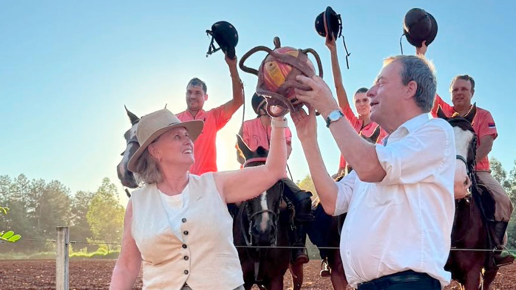 Pato, Federación de Asociaciones Argentino-Germanas (FAAG), Federación Argentina de Pato, Inmigración alemana Argentina, FAAG, Bicentenario alemán Argentina, El Dorado Misiones, Comunidad alemana Argentina, Federación Argentina de Pato, Embajador Alemania Argentina, Amistad argentino-alemana, Congregación Evangélica Alemana