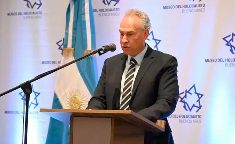 IHRA, Marcelo Mindlin, Argentina, Alianza Internacional Memoria Holocausto, Fabiana Loguzzo, antisemitismo Argentina, memoria Holocausto Argentina, IHRA hemisferio sur, Javier Milei Holocausto, comunidad judía Argentina, derechos humanos Argentina, educación Holocausto