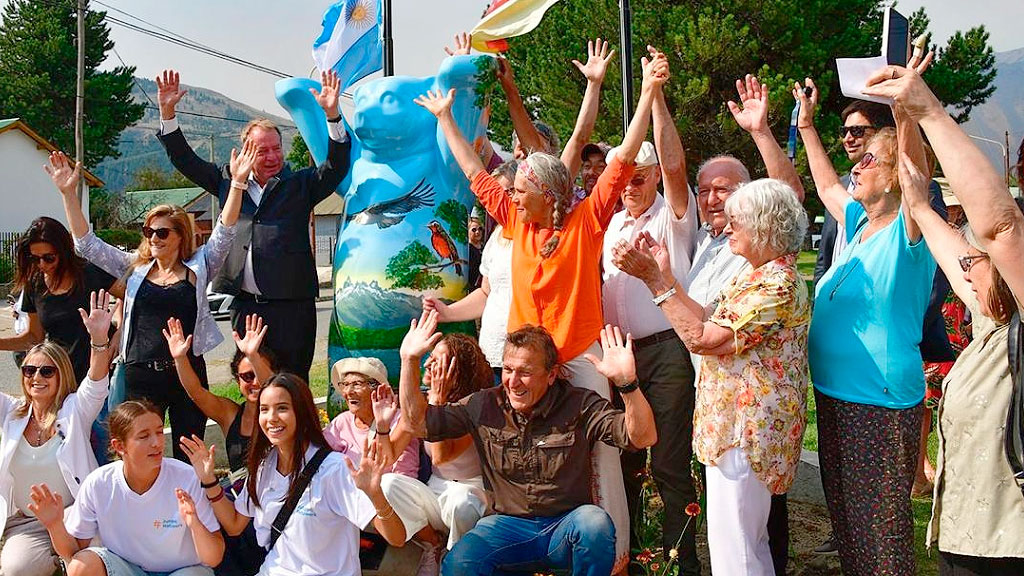 Esquel, Buddy Bär, Embajador Alemania, Dieter Lamlé, colectividad alemana, Chubut Patagonia, 200 años amistad, Plazoleta Alemanes, Gimnasio Alemán Esquel, JungesNetzwerk