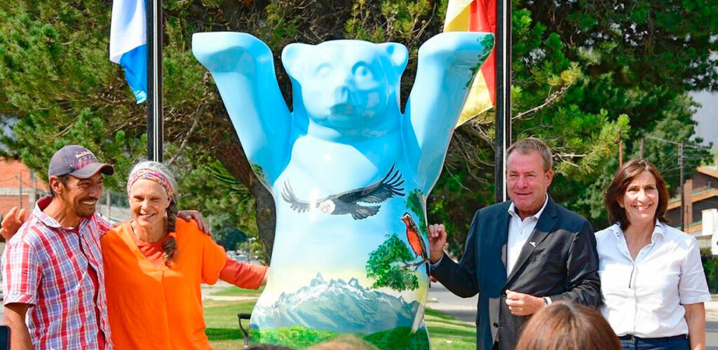 Esquel, Buddy Bär, Embajador Alemania, Dieter Lamlé, colectividad alemana, Chubut Patagonia, 200 años amistad, Plazoleta Alemanes, Gimnasio Alemán Esquel, JungesNetzwerk