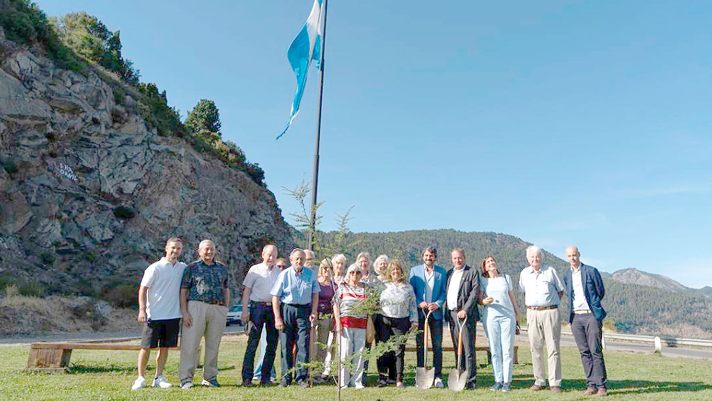 Dieter Lamlé, San Martín de los Andes, Villa La Angostura, embajador alemán Argentina, bicentenario inmigración alemana, San Martín de los Andes, Villa La Angostura, relaciones Argentina Alemania, descendientes alemanes Argentina, comunidad germano-argentina, Neuquén Patagonia, cooperación bilateral Argentina Alemania
