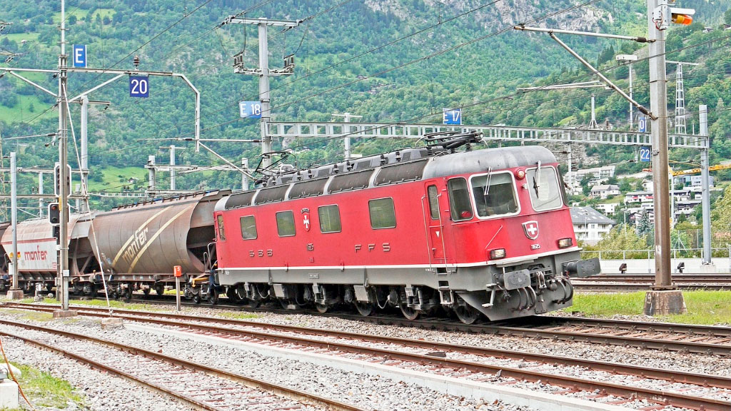 Suiza, trenes, récord histórico de puntualidad, Ferrocarriles Federales Suizos, SBB puntualidad, trenes Suiza, récord puntualidad 2025, transporte ferroviario Suiza, SBB-CFF-FFS, trenes puntuales Europa, sistema ferroviario suizo, infraestructura ferroviaria, transporte público Suiza