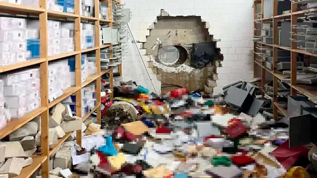 robo bancario, Gelsenkirchen, Alemania, Sparkasse atraco, robo cajas seguridad, crimen Alemania, robo millonario, Renania del Norte-Westfalia, delito bancario Europa, investigación policial, seguridad bancaria Alemania