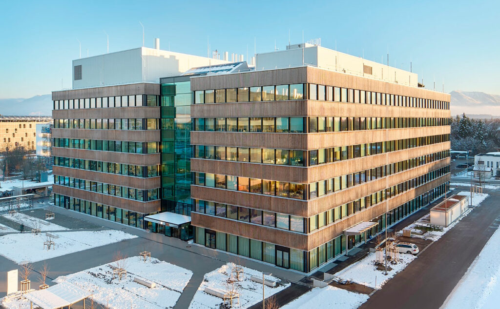 Roche, Penzberg, centro de diagnóstico, Baviera, test Alzheimer sangre, Penzberg Alemania Europa, innovación médica, diagnóstico temprano, inversión farmacéutica, biotecnología Alemania, investigación biomédica, Roche 300 millones euros